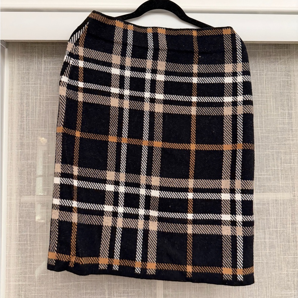 Isaac Mizrahi Black and Tan Plaid Pencil Skirt